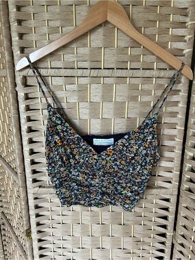 Urban Outfitters Navy Floral Ruched Cropped Cami with Yellow & White Blooms